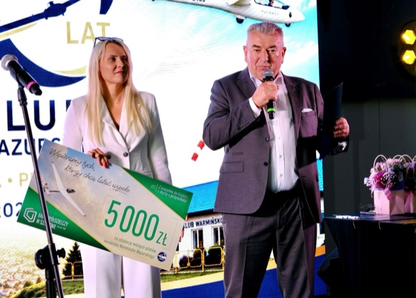 Jubileusz 80-lecia Aeroklubu Warmińsko-Mazurskiego — zdjęcie 42 z 76