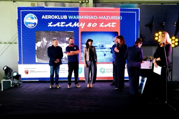 Jubileusz 80-lecia Aeroklubu Warmińsko-Mazurskiego — zdjęcie 49 z 76