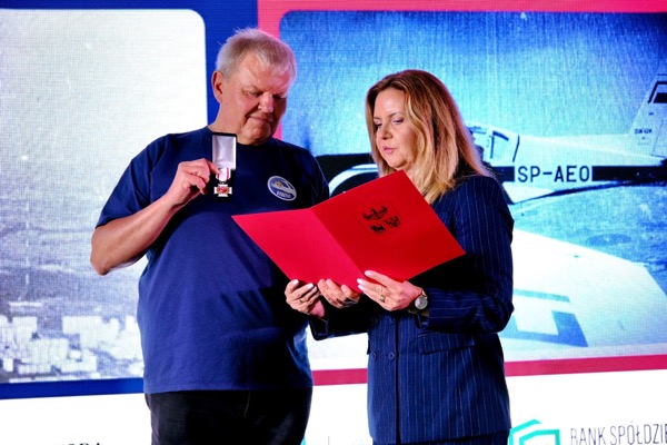 Jubileusz 80-lecia Aeroklubu Warmińsko-Mazurskiego — zdjęcie 72 z 76